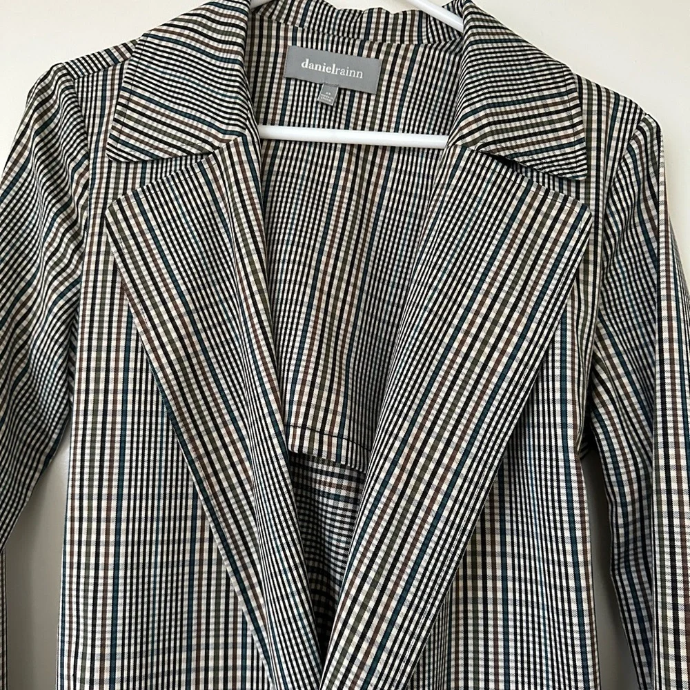Daniel Rainn plaid trench coat